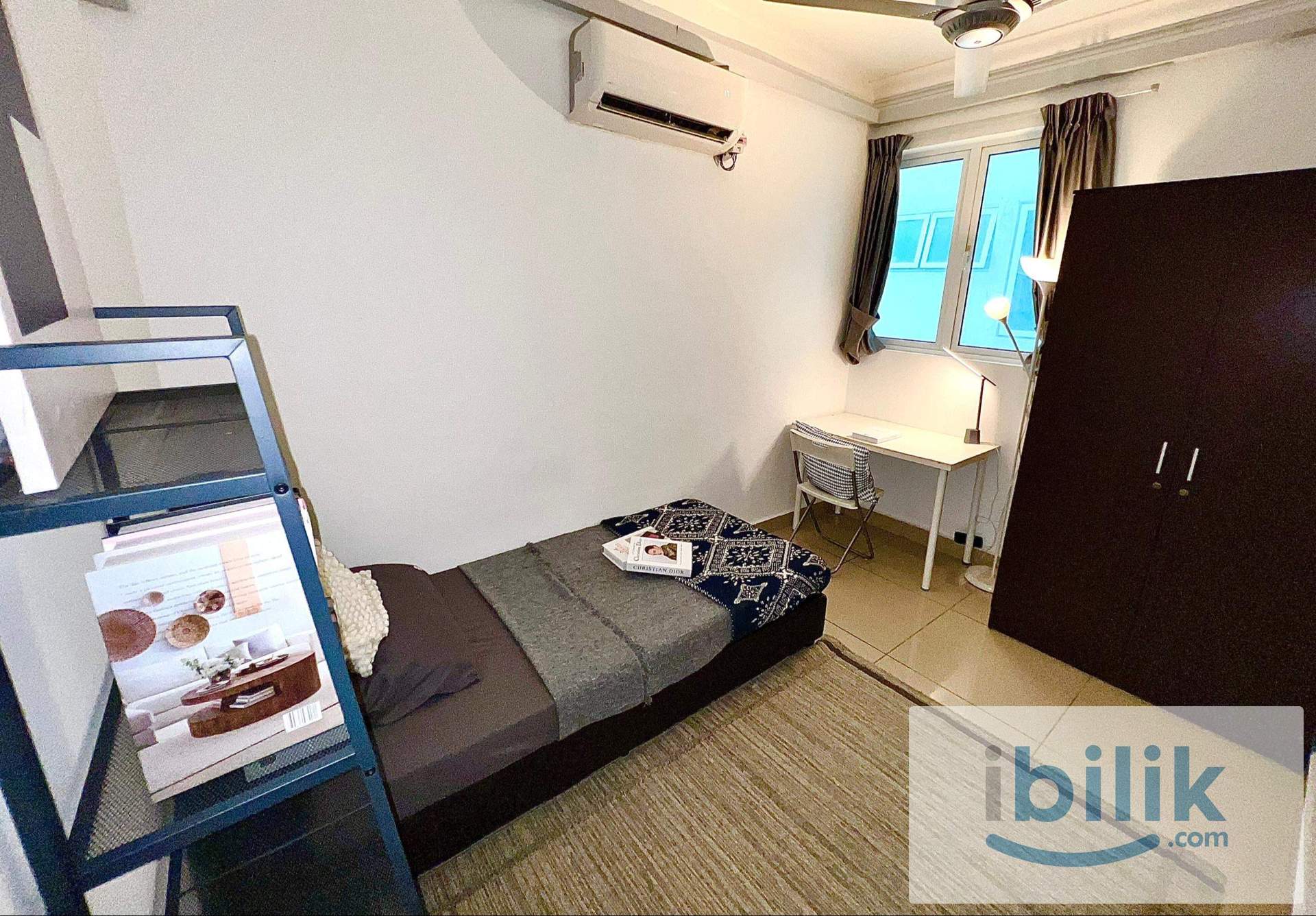 😍 5 mins walk to LRT 😍 Inclusive of Utilities 😍Free Wifi 😍Free Cleaning 😍Fully furnished Medium Room at Pacific Place  - Image 1