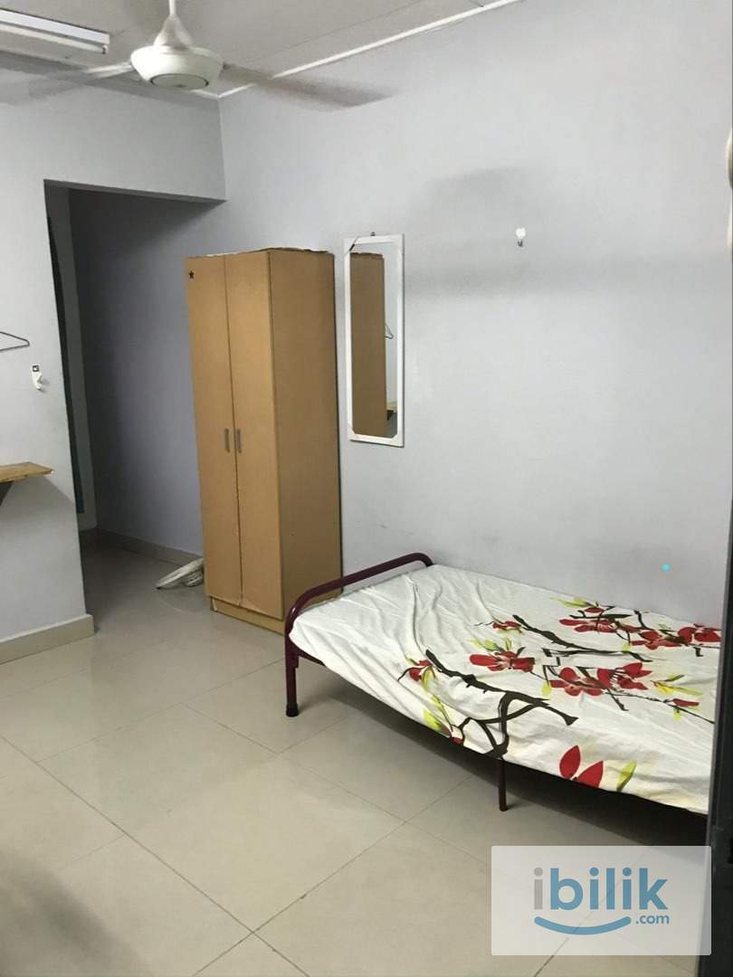 Bandar Sunway Medium room c/w air cond,water and wifi  bill $550  @ jalan pjs7/7j for Malaysian Chinese female only  - Image 2