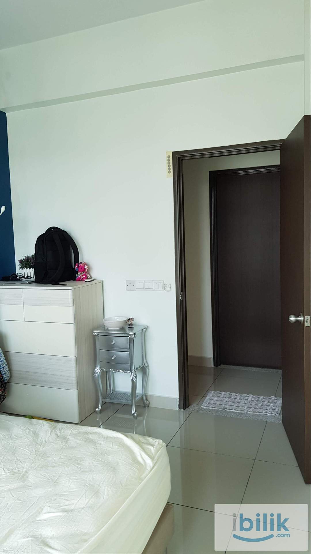 Master Room - Image 2