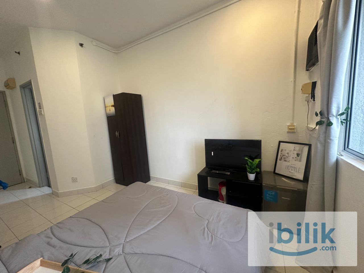 2Min Walk to MRT 🏔[ Bukit Damansara D28 Master Room ] Fully Furnished Queen Bed with & Bathroom - Image 4