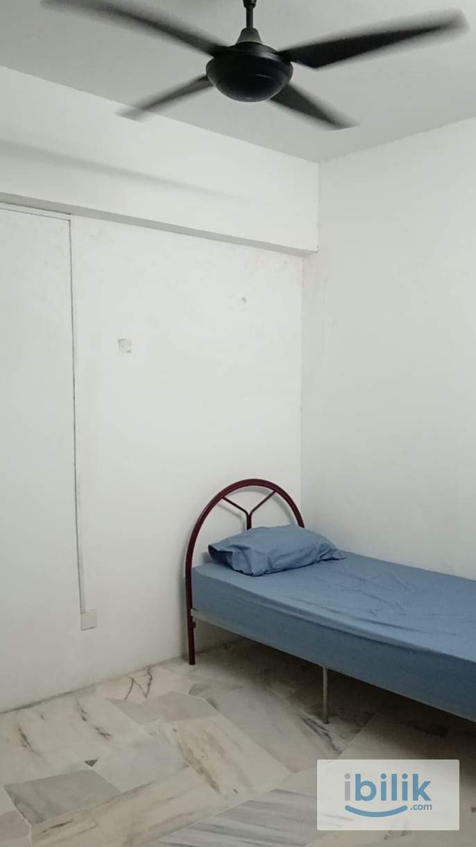 female Room KL ypc college velocity mytown aeon maluri ekocheras lrt mrt single room kl - Image 4