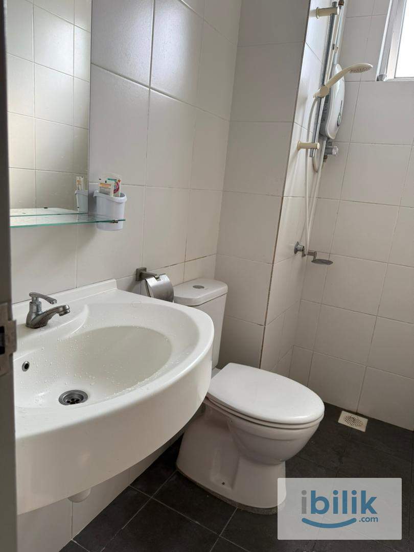 Platinum Teratai Fully Furnished Master Room for Rent - Image 3