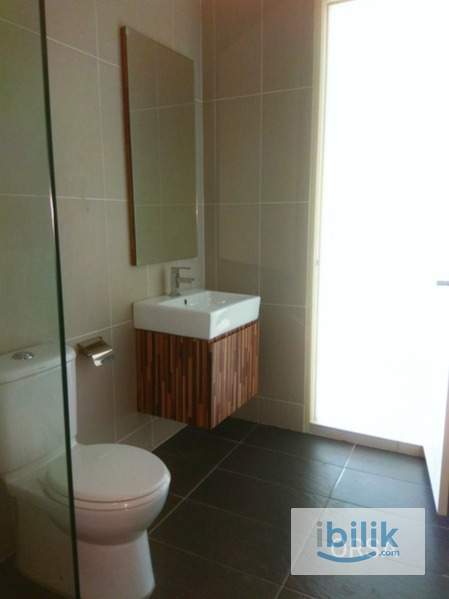 Middle Room at Cyberjaya, Selangor - Image 8