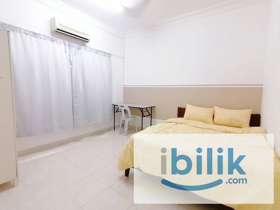 =Include utility=Middle Room at Bandar Sunway, Petaling Jaya - Image 1