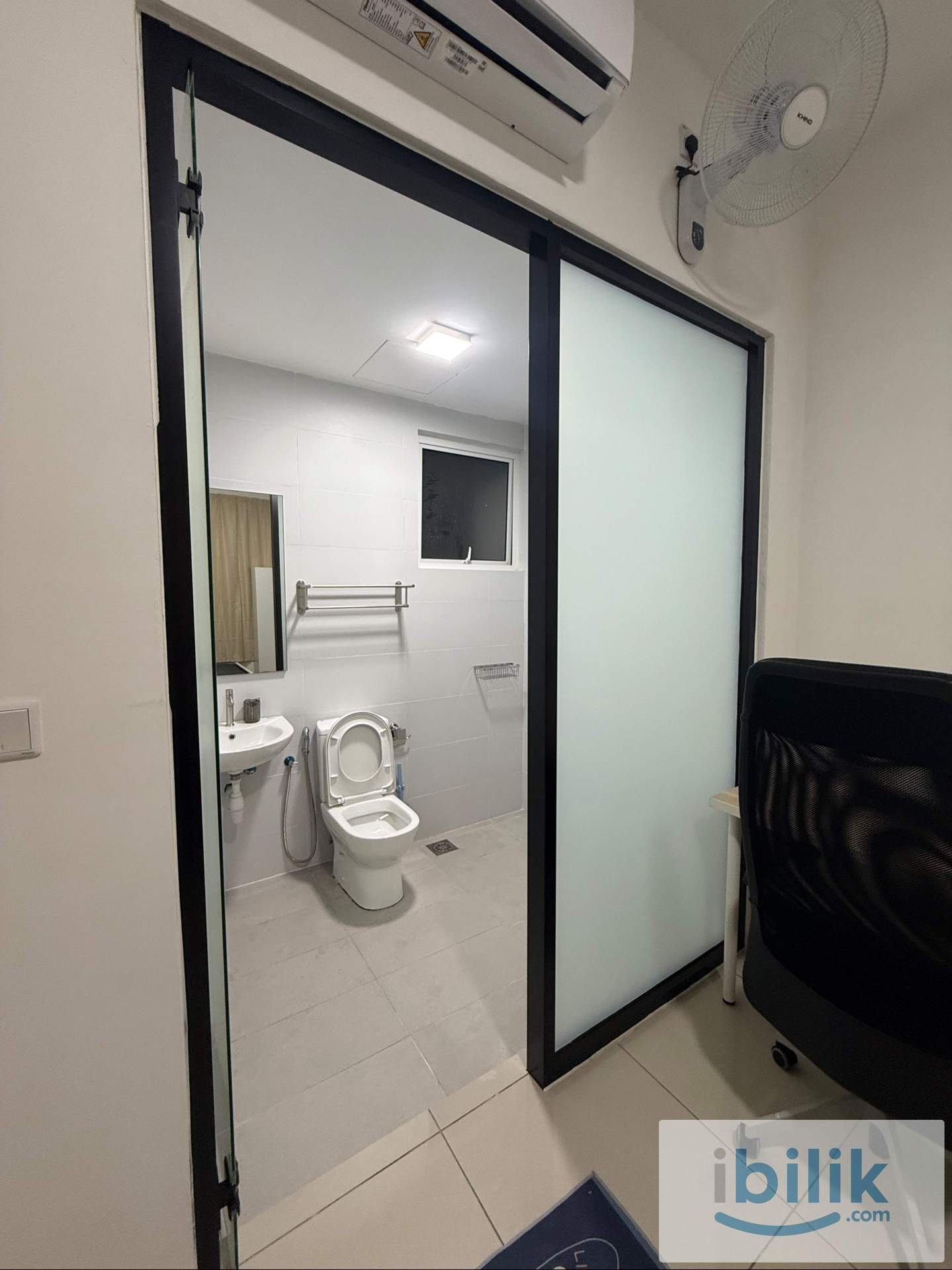Room for rent  - Image 3