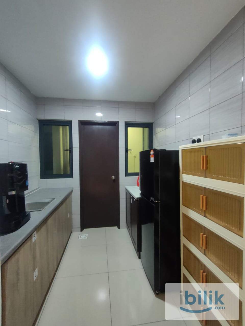 Single room no aircond for rent at Symphony tower Balakong, c180 Traders Square, Seri Kembangan, Amerin mall  - Image 2