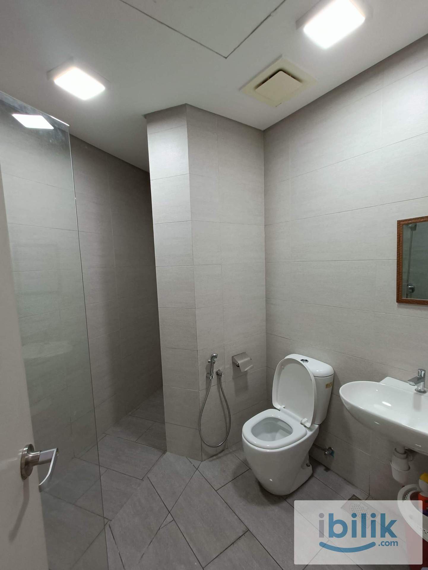 Single room for rent at Connaught Avenue @ MRT Taman Connaught, UCSI, Ekocheras - Image 3