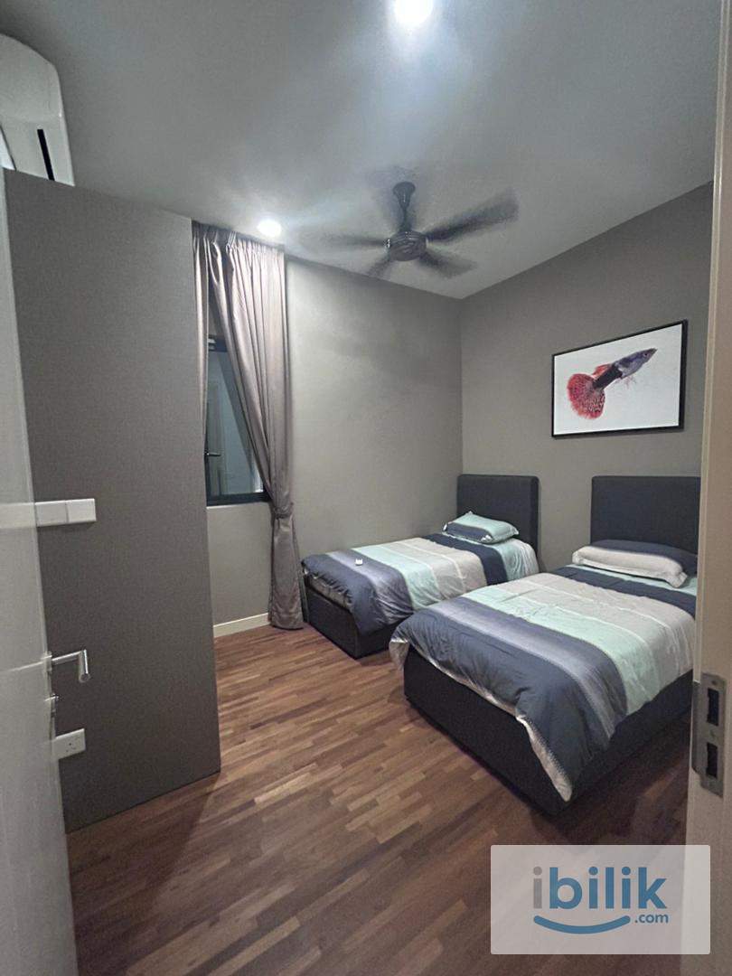 Middle room for rent at 100 Residency setapak, KLCC TARUC - Image 1