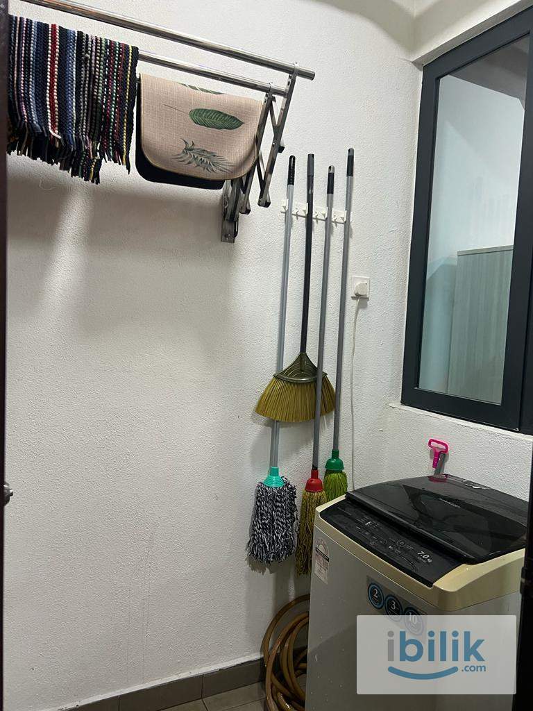 Balcony room for rent at Symphony tower balakong, c180 Amerin mall, Trader square  - Image 4