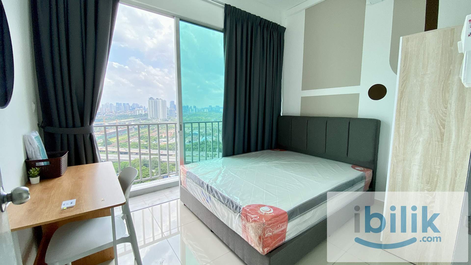 [1min to LRT Salak Selatan] Balcony room for rent at Nikka City Sentral , LRT, Kuchai Lama, Cheras, Permaisuri - Image 1