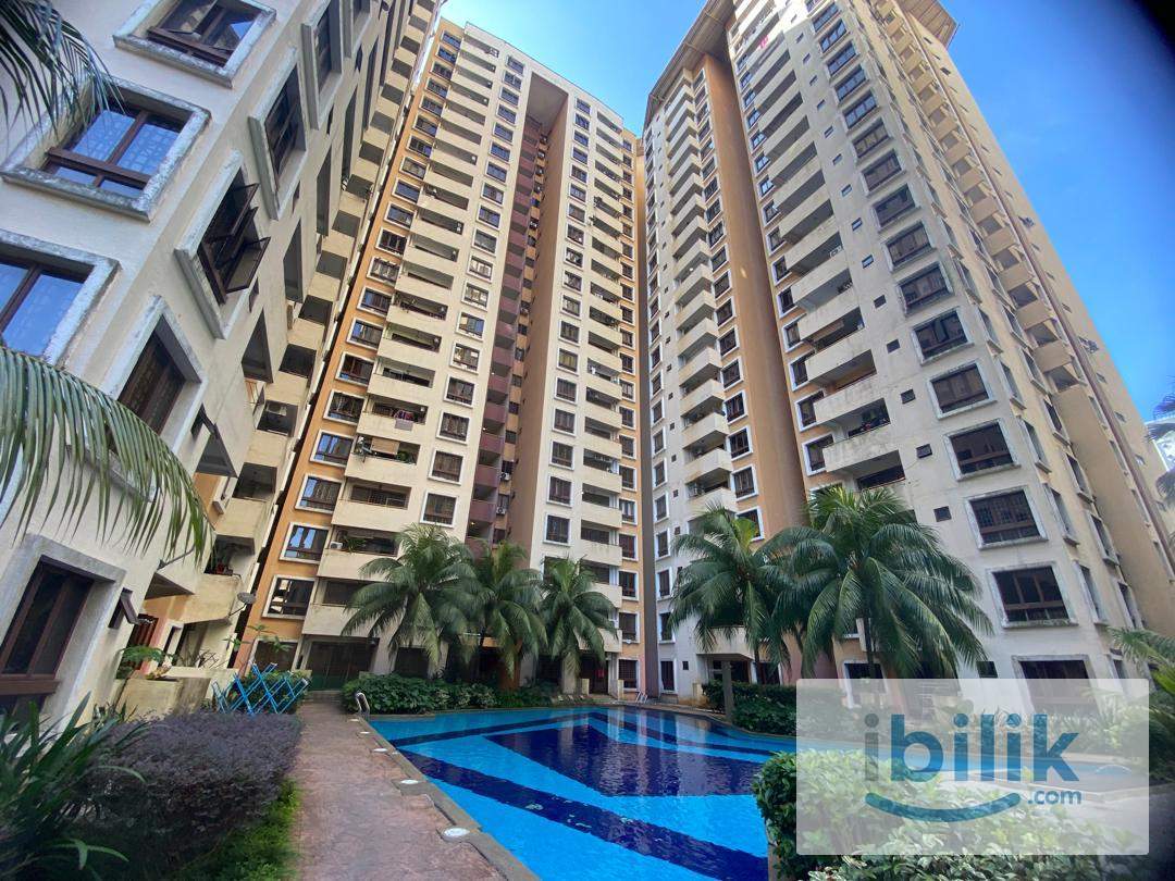 Block C Next to Back Exit🌇 Furnished Private Room🚶🏻 Walk to MRT Surian 🏊🏼Weekly Cleaning🧹Free Wifi - Image 1