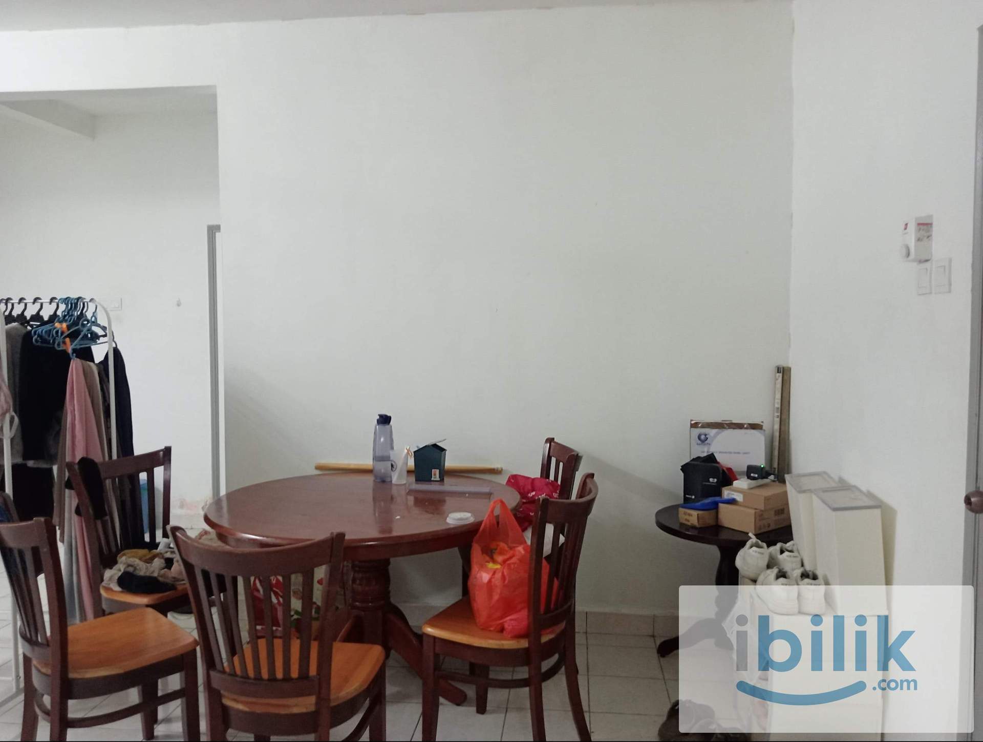 Palm spring kota damansara Female unit master room for rent - Image 2