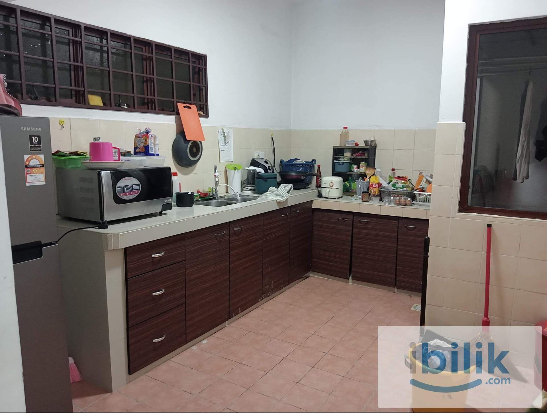 Palm spring kota damansara Female unit master room for rent - Image 3