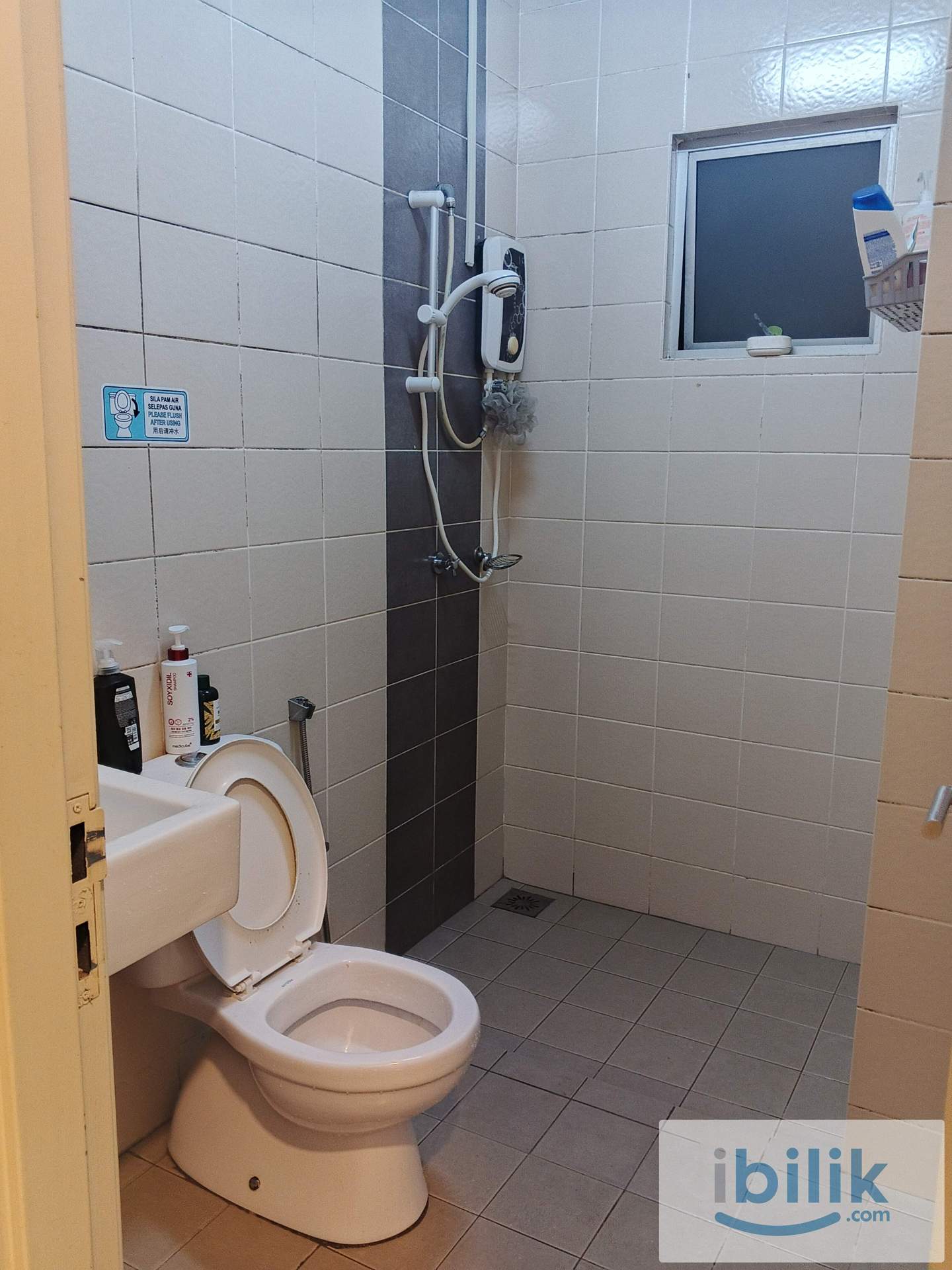 🙋🏻‍♀️💇🏻‍♀️👉I residence Middle Room at Kota Damansara, Petaling Jaya 女生中房出租 - Image 5