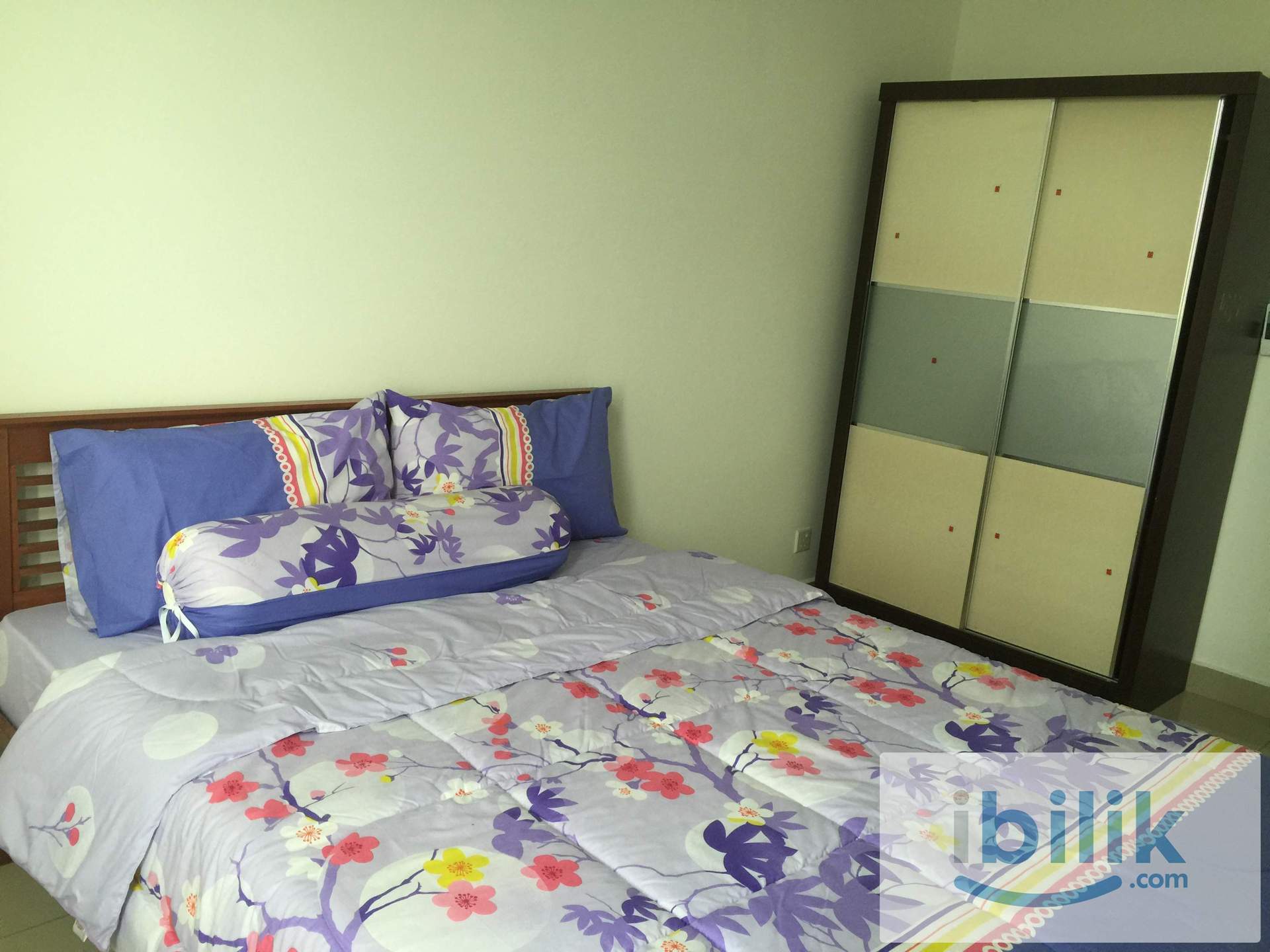 Middle Room Meridin Bayvue , Pasir Gudang - Image 1