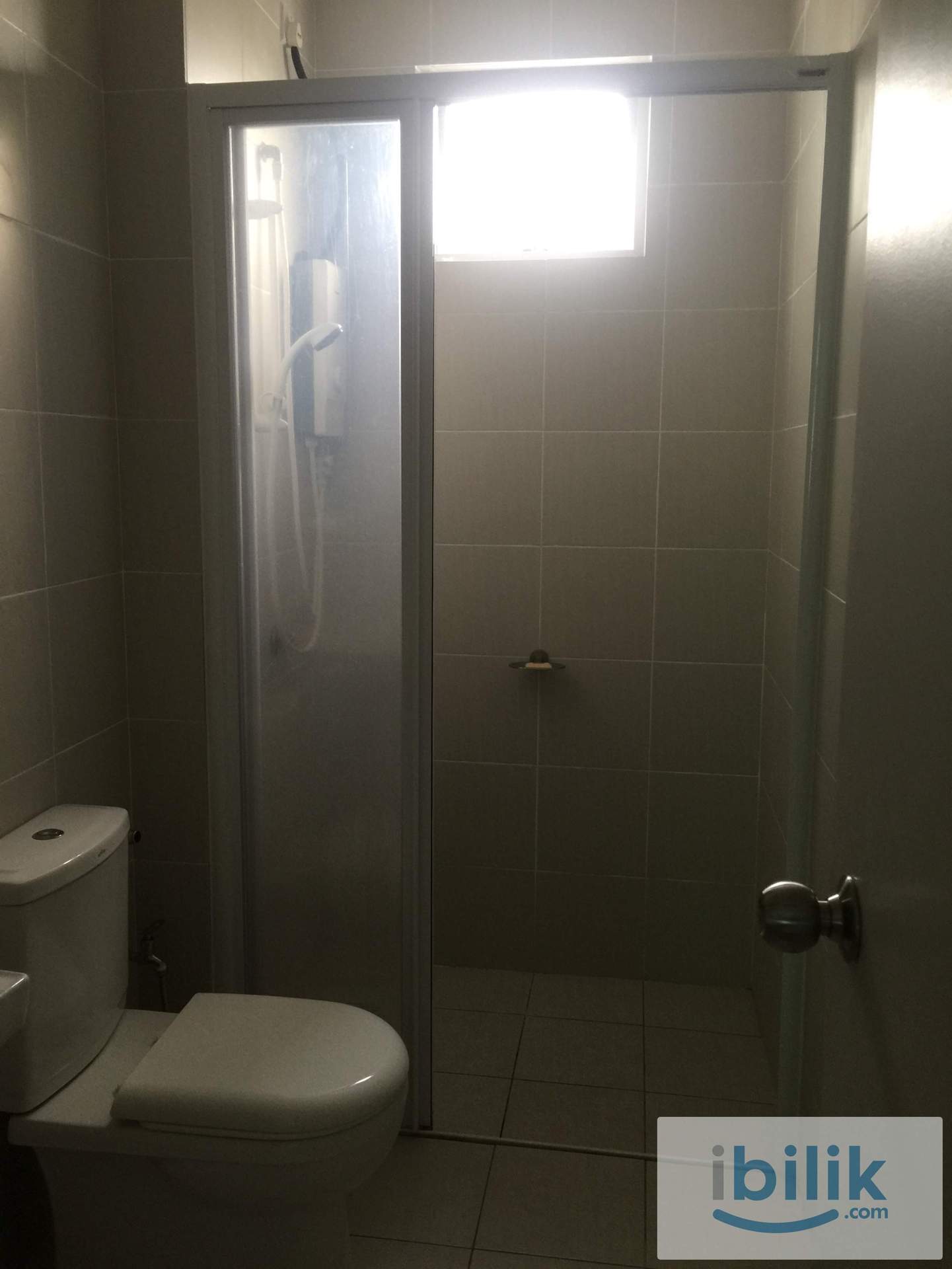 Middle Room Meridin Bayvue , Pasir Gudang - Image 3