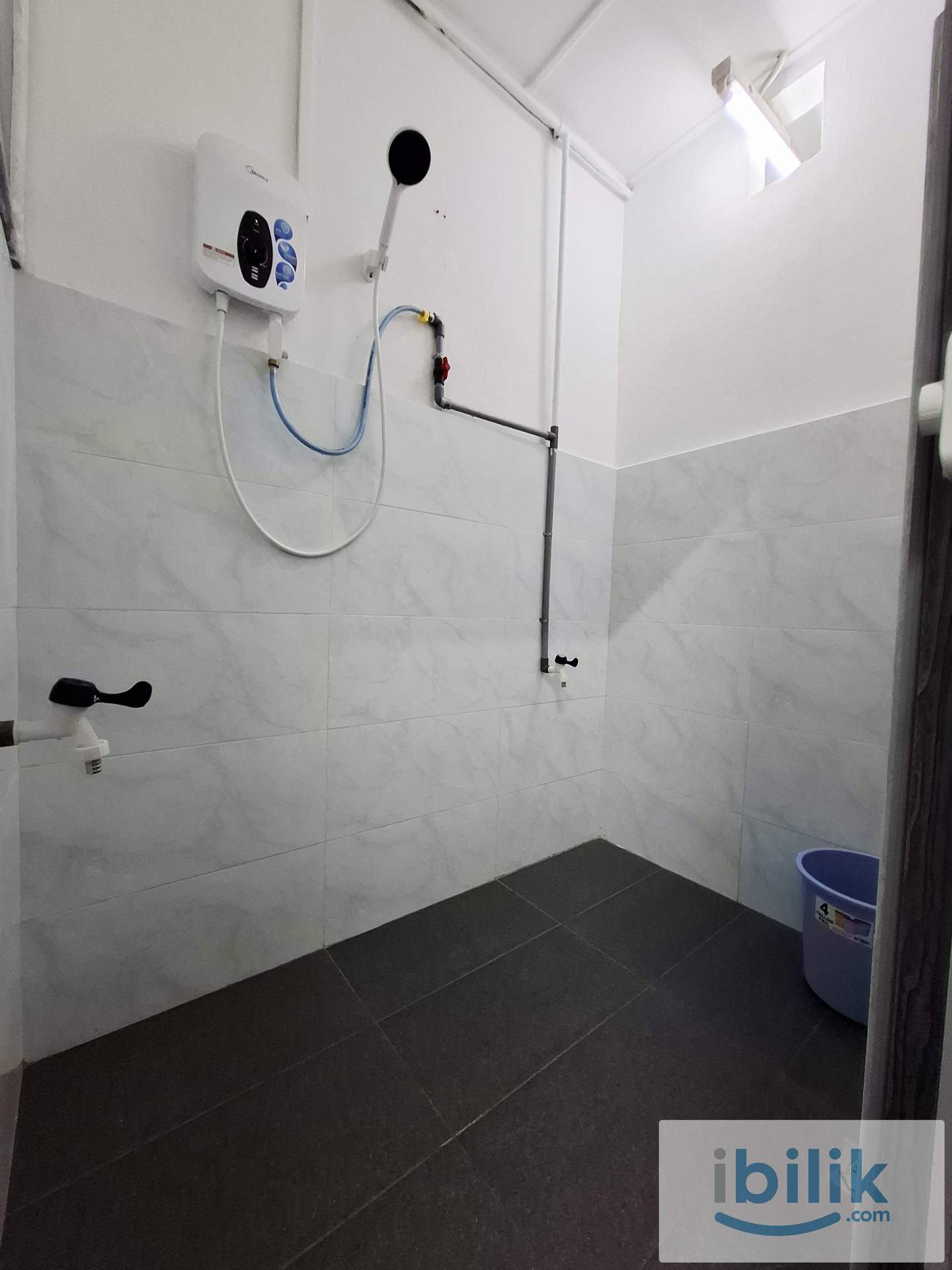 Male AC Queen Room ❤️Chai Leng Park, Perai Seberang Jaya Landed💯Free Parking Wifi Bill - Image 3
