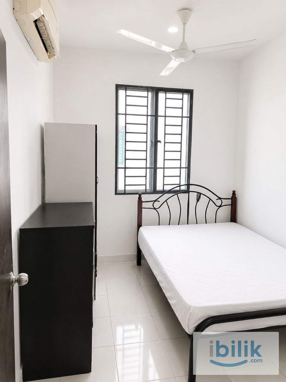 Cozy Female Master Room In SS16 - Image 2