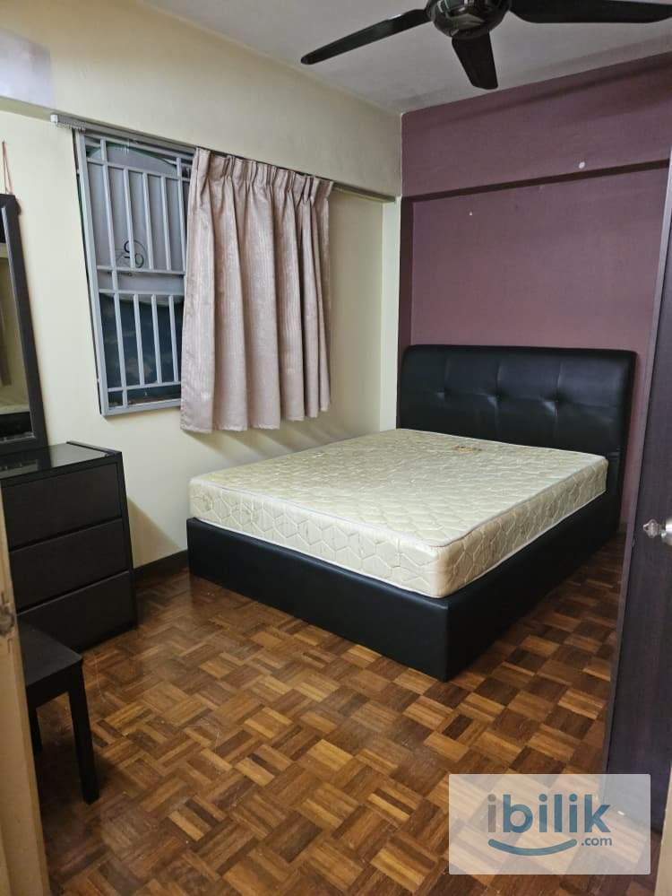 medium room for rent - Image 1
