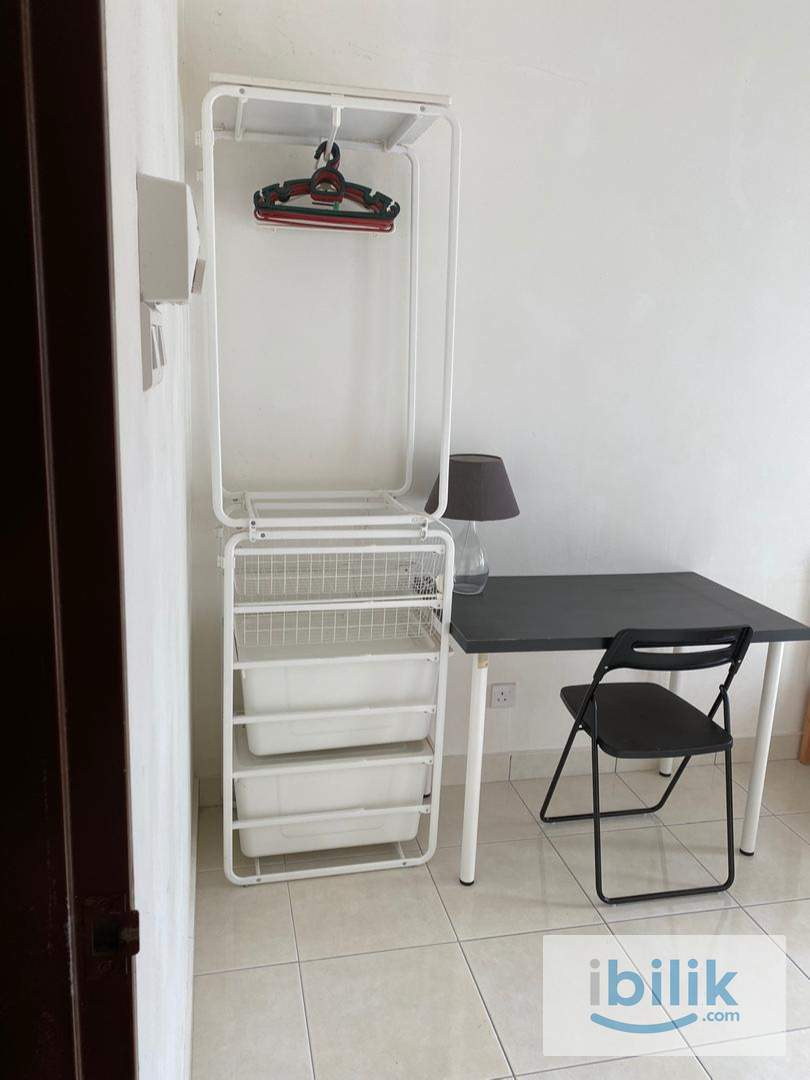 Muslim Female Medium Room for Rent – Comfortable, Safe & Affordable  - Image 6