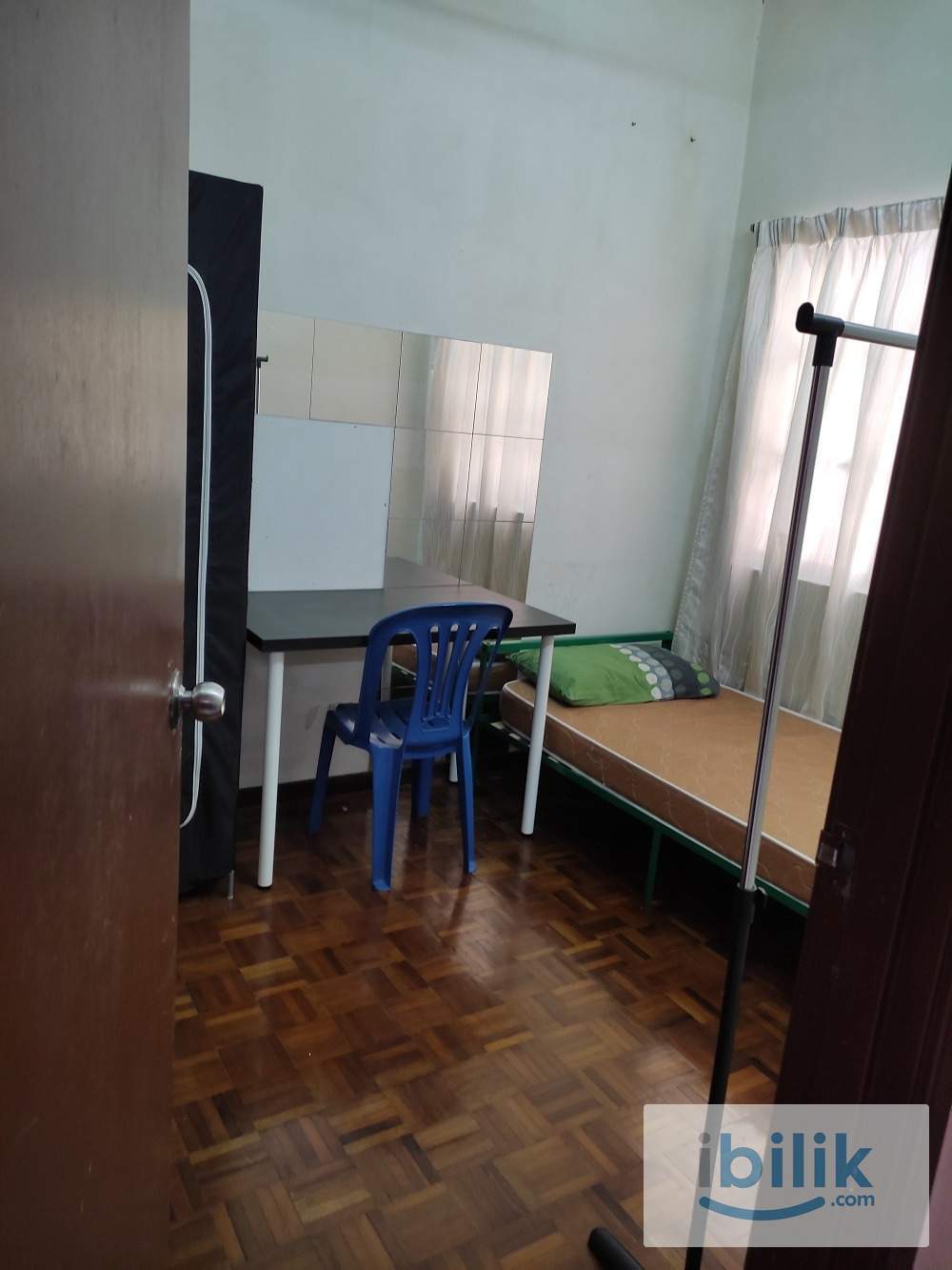 Cozy Private Female Room Near Subang Airport - Image 6