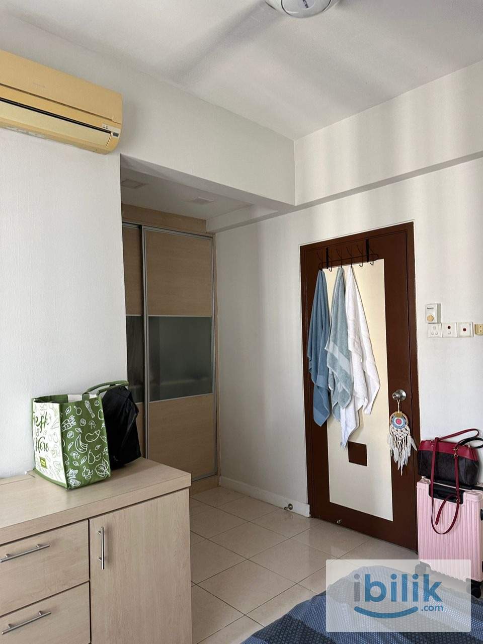 FULL FURNISHED FEMALE MASTER ROOM + PRIVATE TOILET | CASA KIARA 1 - Image 3