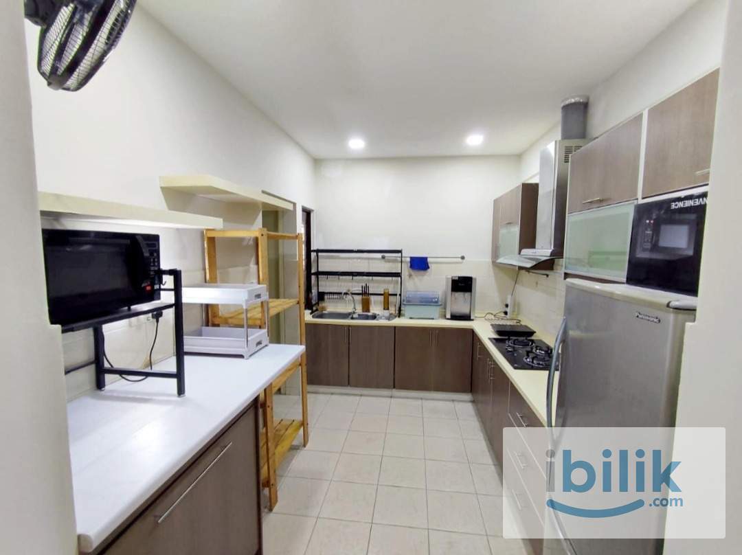 FULL FURNISHED FEMALE MASTER ROOM + PRIVATE TOILET | CASA KIARA 1 - Image 10