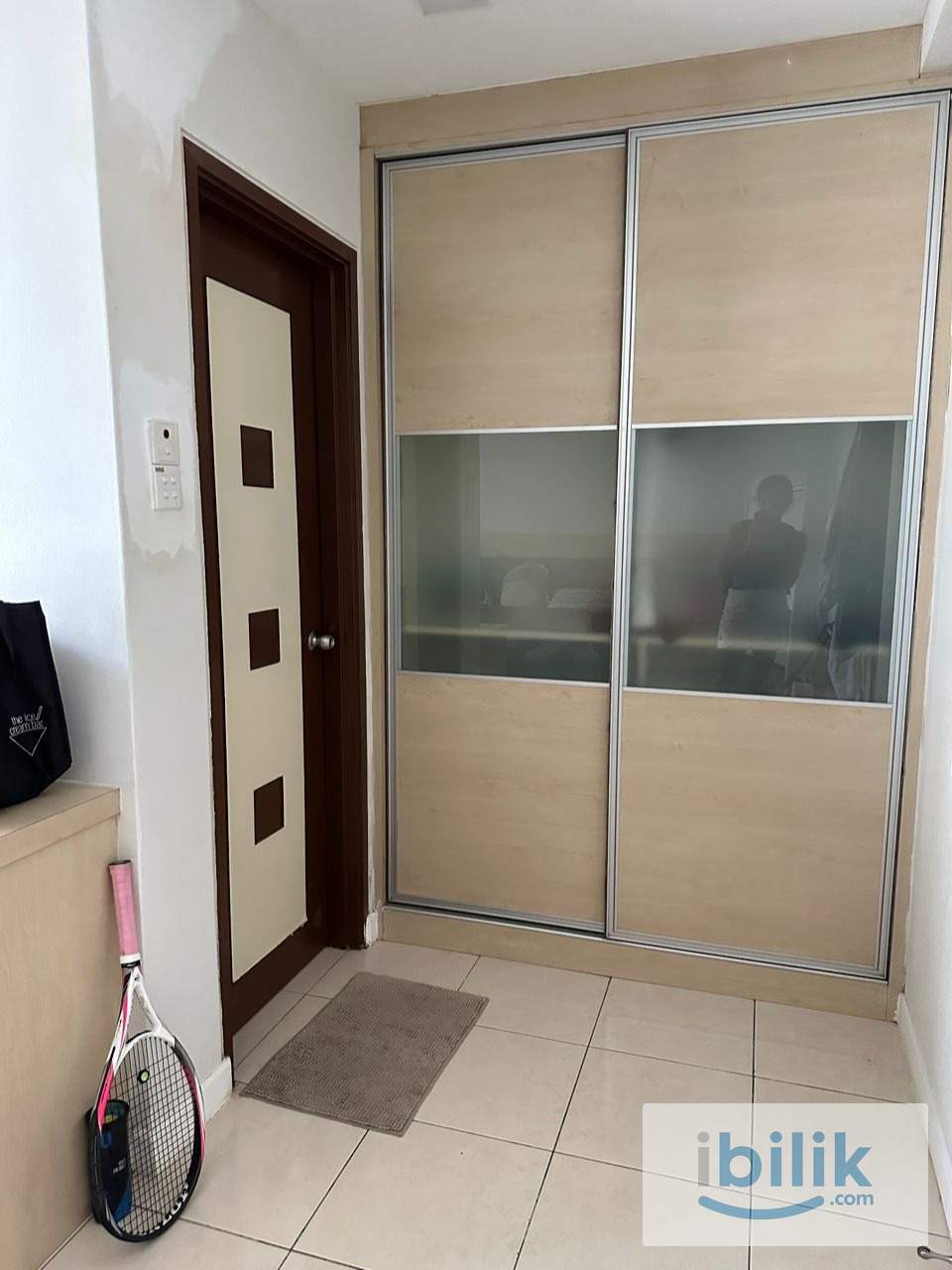 FULL FURNISHED FEMALE MASTER ROOM WITH PRIVATE TOILET CASA KIARA 1, MONT KIARA - Image 5