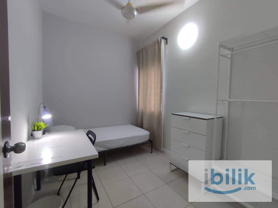 FULL FURNISHED FEMALE SINGLE ROOM WITH SHARED TOILET | CASA KIARA 1, MONT KIARA - Image 5