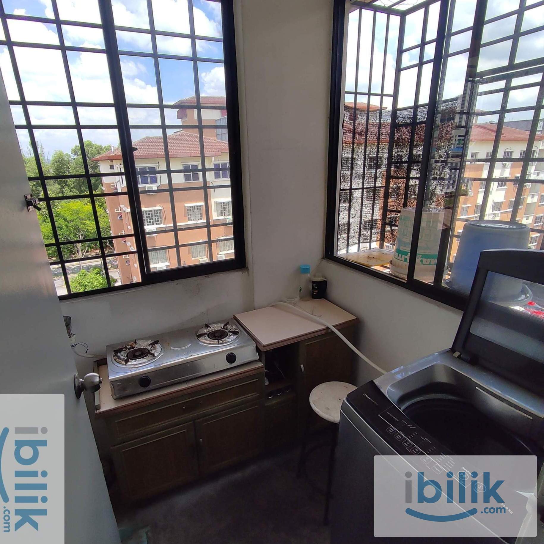 Private Male Room+WiFi @Tainia Apartment, Kota Damansara, near MRT Surian, IOI Damansara - Image 5