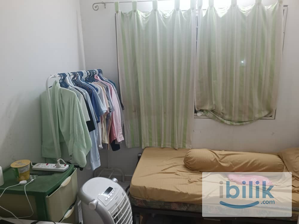 SMALL ROOM - Image 2