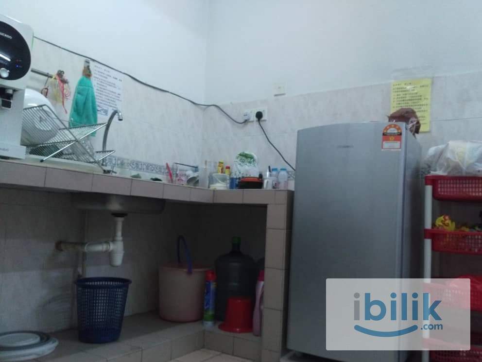 SMALL BEDROOM - Image 10