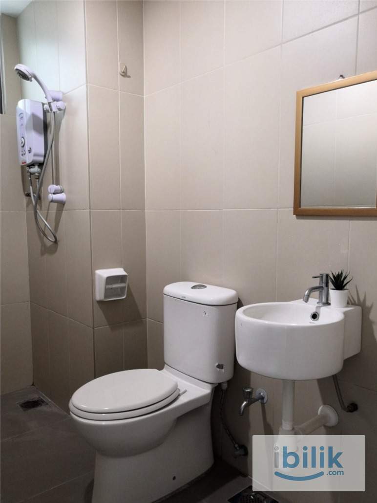 🏡Your Perfect Co-Living Space in Bayan Baru – Promenade 🏡 - Image 4