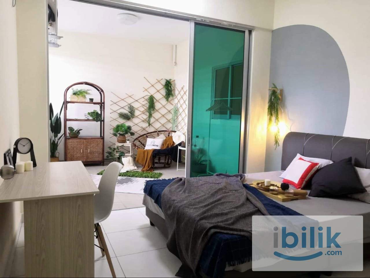 ☘️✨COZY Balcony Room at Elit Heights, Bayan Baru ☘️✨ - Image 2