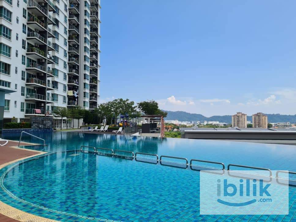 ☘️✨COZY Balcony Room at Elit Heights, Bayan Baru ☘️✨ - Image 3