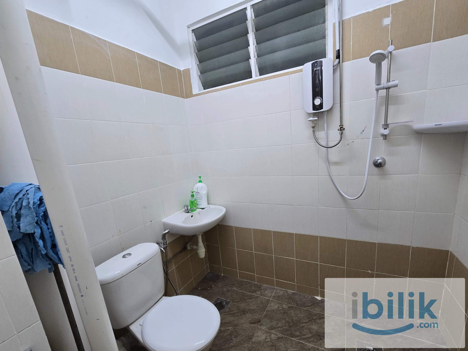 💗💗Beautiful Female Balcony Room (next to One Precint)💗💗 - Image 4
