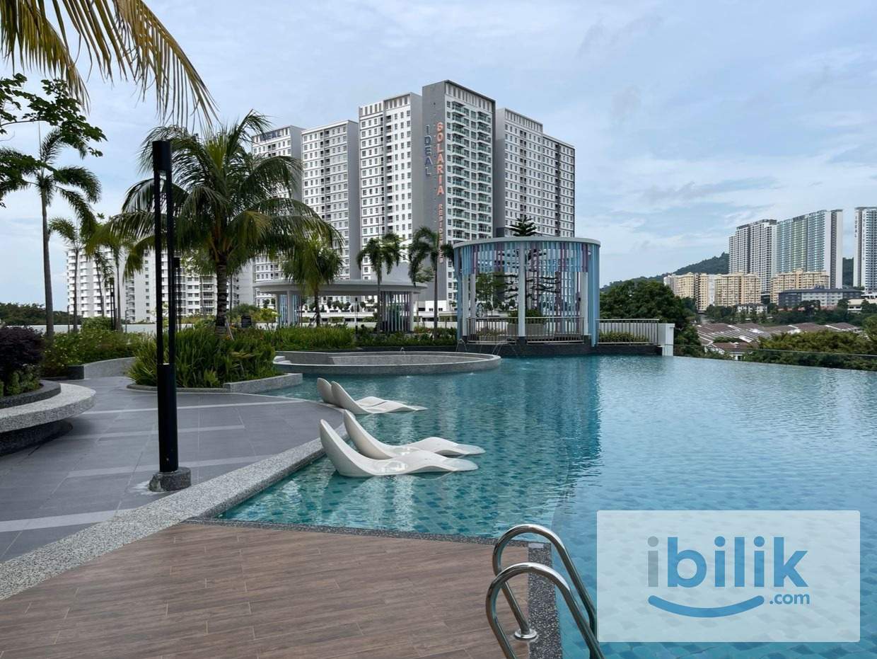 Middle room with BALCONY at Bayan Lepas, Penang✅ - Image 3