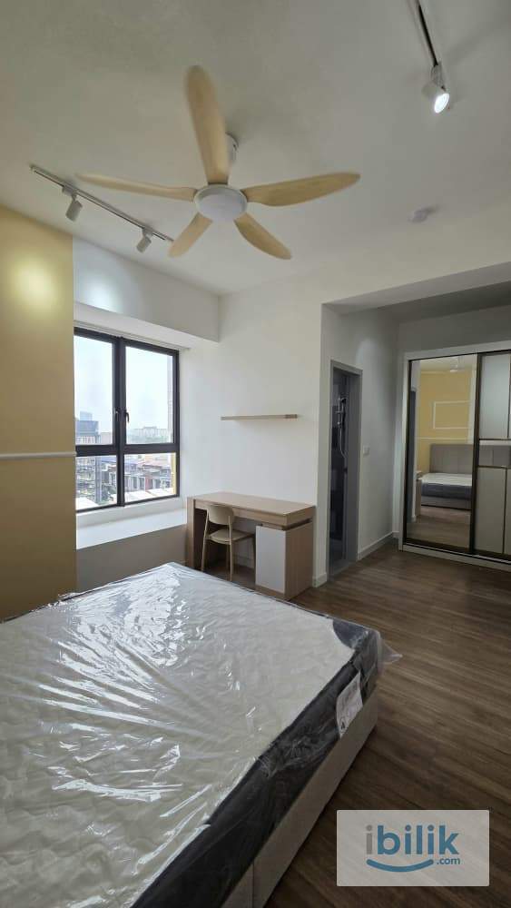 Master room for rent at Helix2, PJS - Image 3