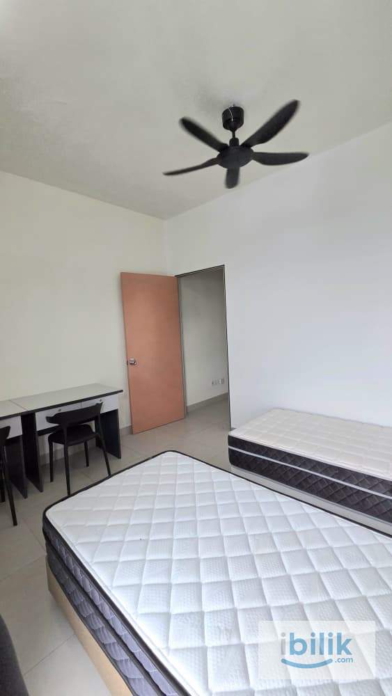 Edusphere Suites, Middle room for rent, Cyberjaya - Image 3
