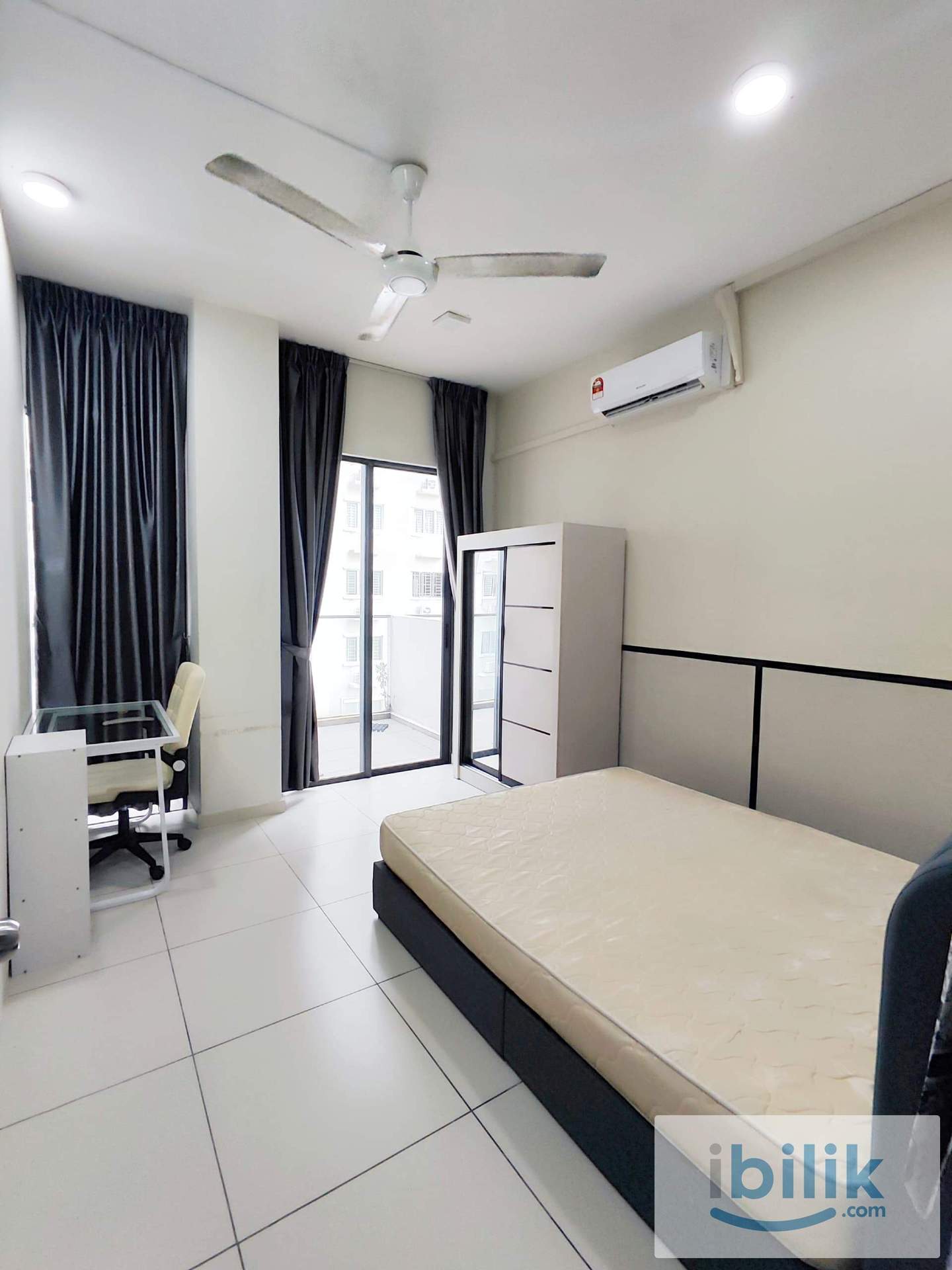 Middle Balcony Room for rent at The Andes - Image 1