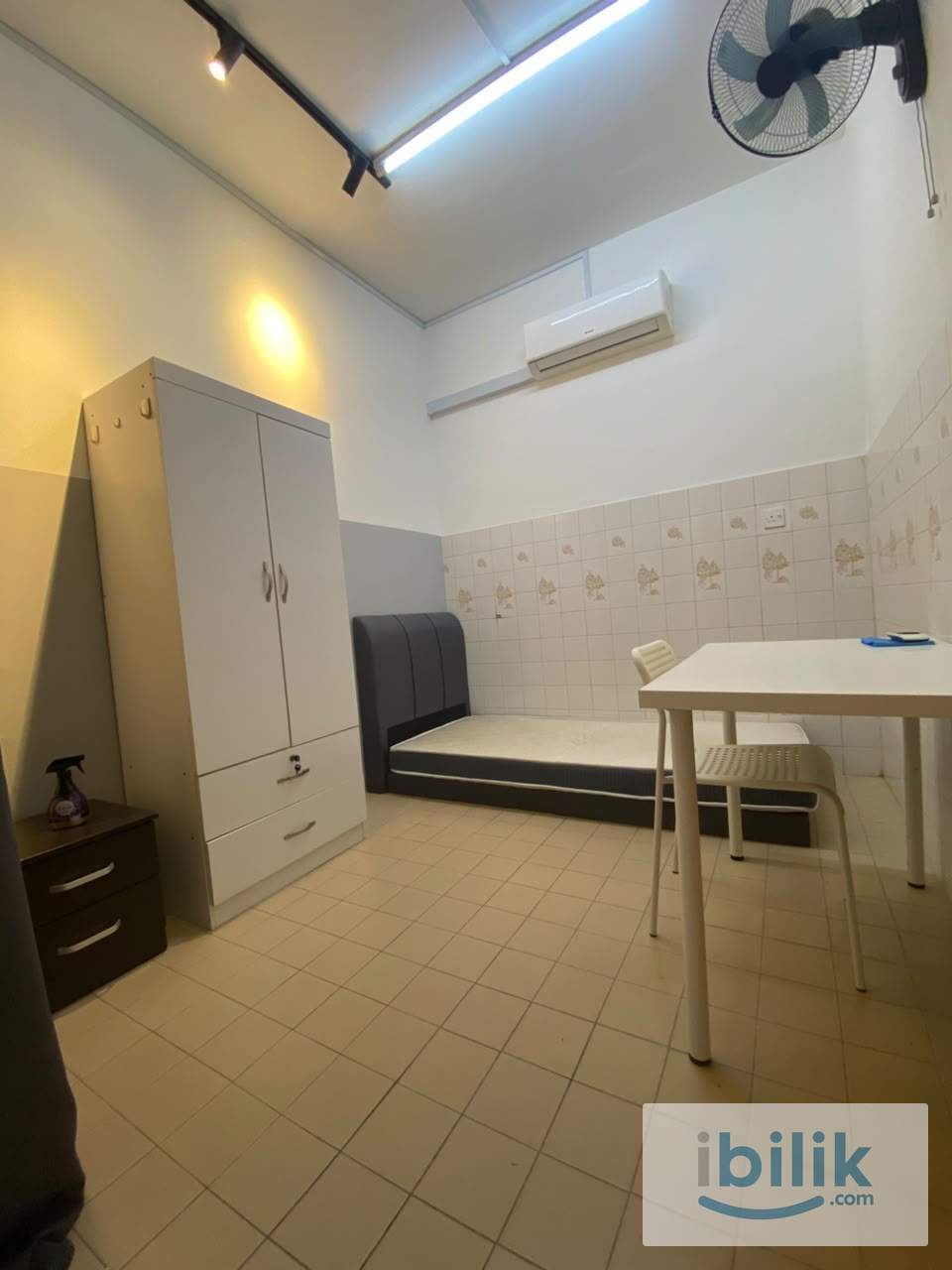 USJ 9 Subang Jaya Single Room To Rent - Image 1