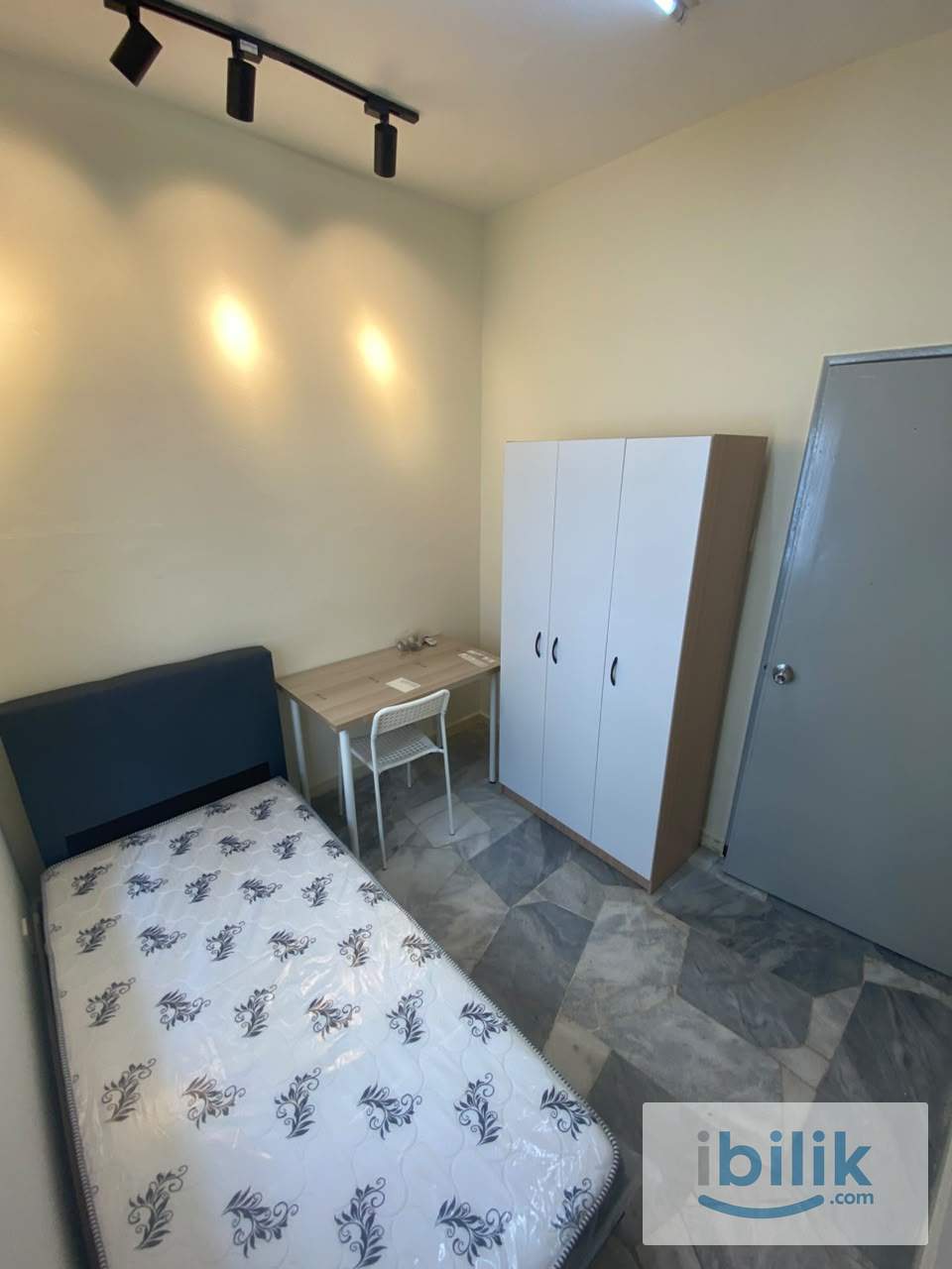 USJ 4 Subang Jaya Single Room To Rent - Image 1