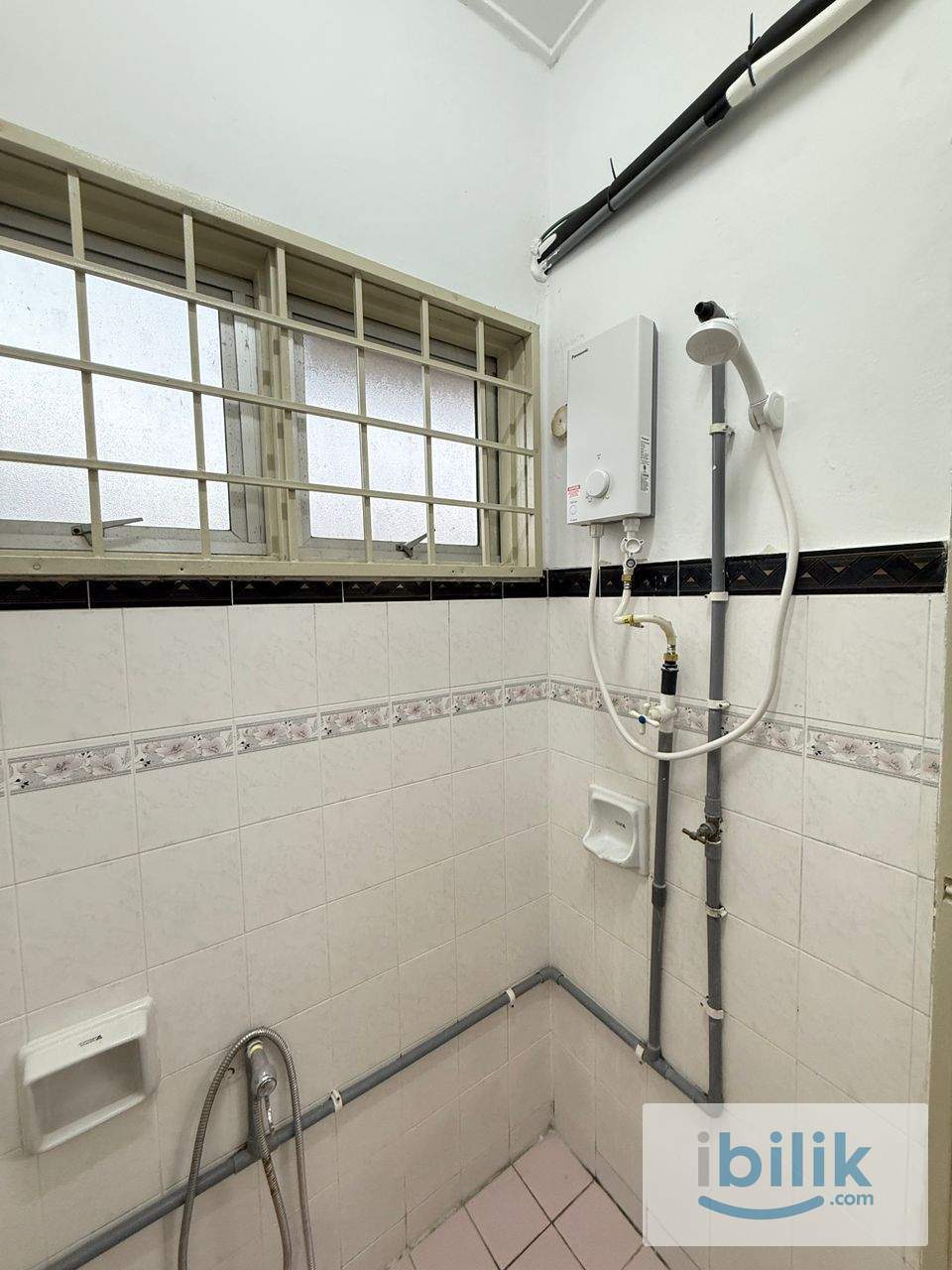 [MUSLIM UNIT] OWN BATHROOM, Fully Furnished with AC, WiFi, Cleaning Service Master Room for RENT. - Image 2