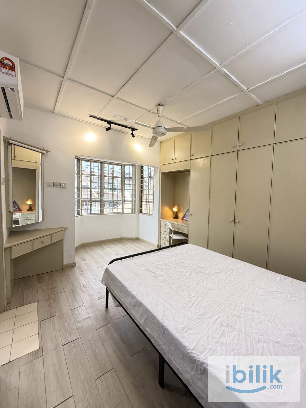 [MUSLIM UNIT] OWN BATHROOM, Fully Furnished with AC, WiFi, Cleaning Service Master Room for RENT. - Image 3