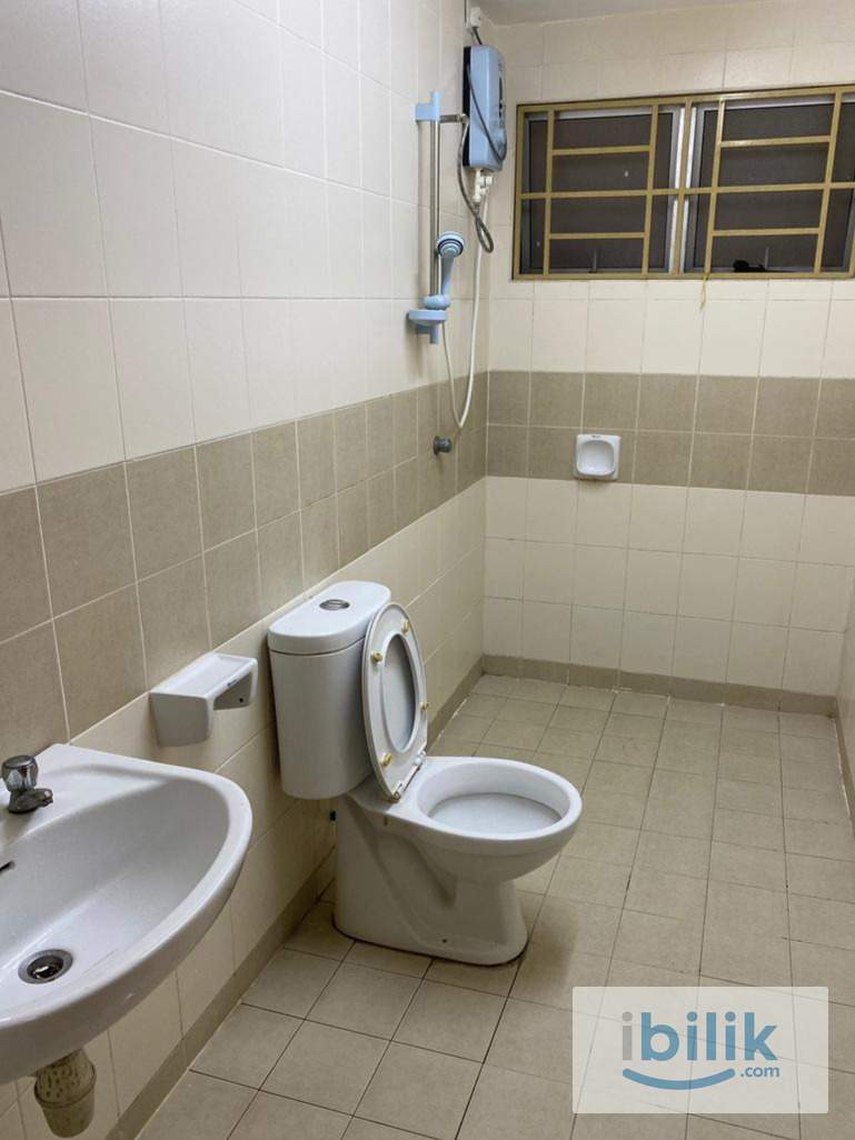 Cozy, fully furnished single room for RENT. - Image 1