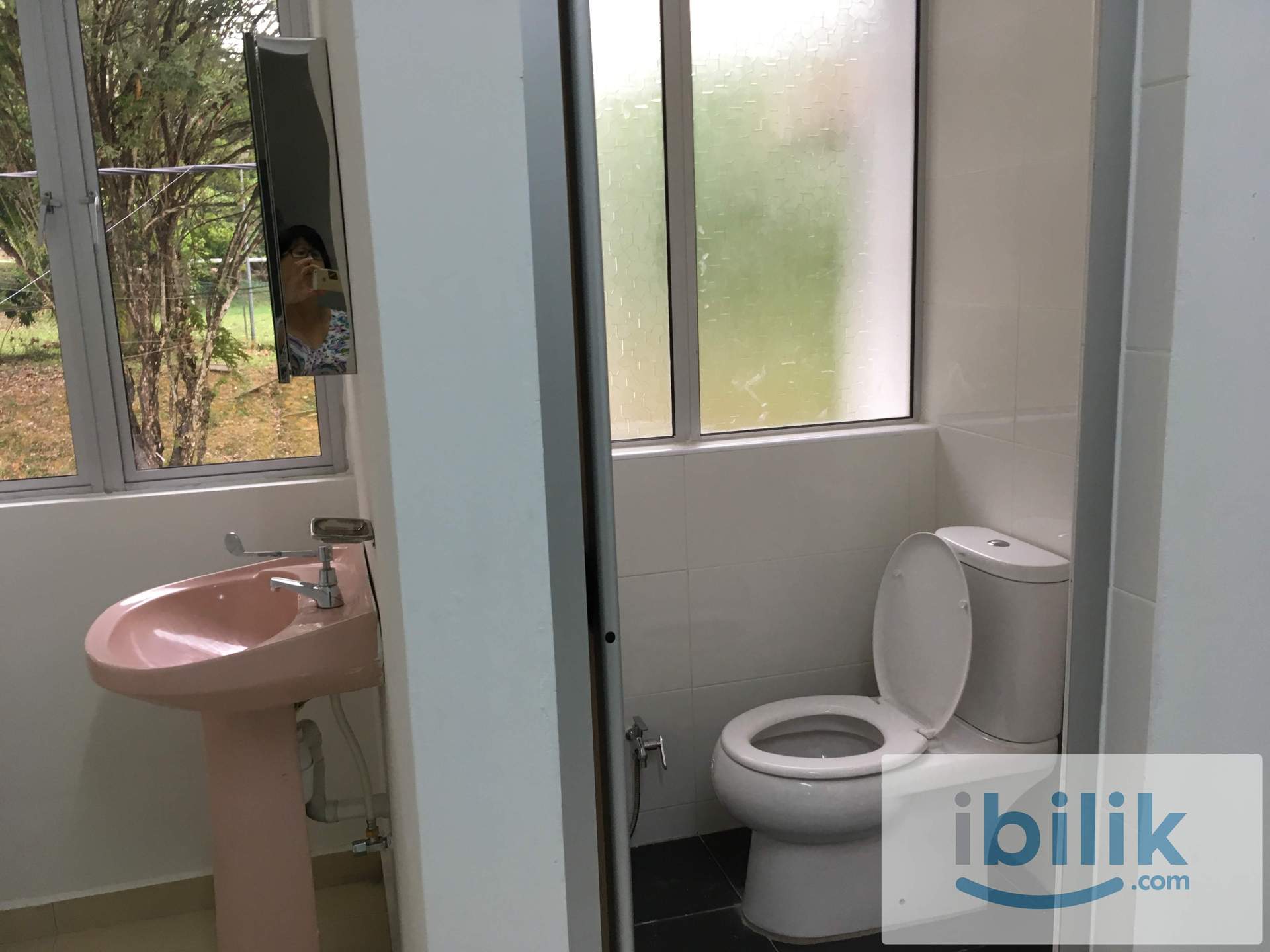 Enjoy Staying in the Cozy Master Room in Taman Seputeh, near MidValley, KL Sentral, Bangsar South - Image 3