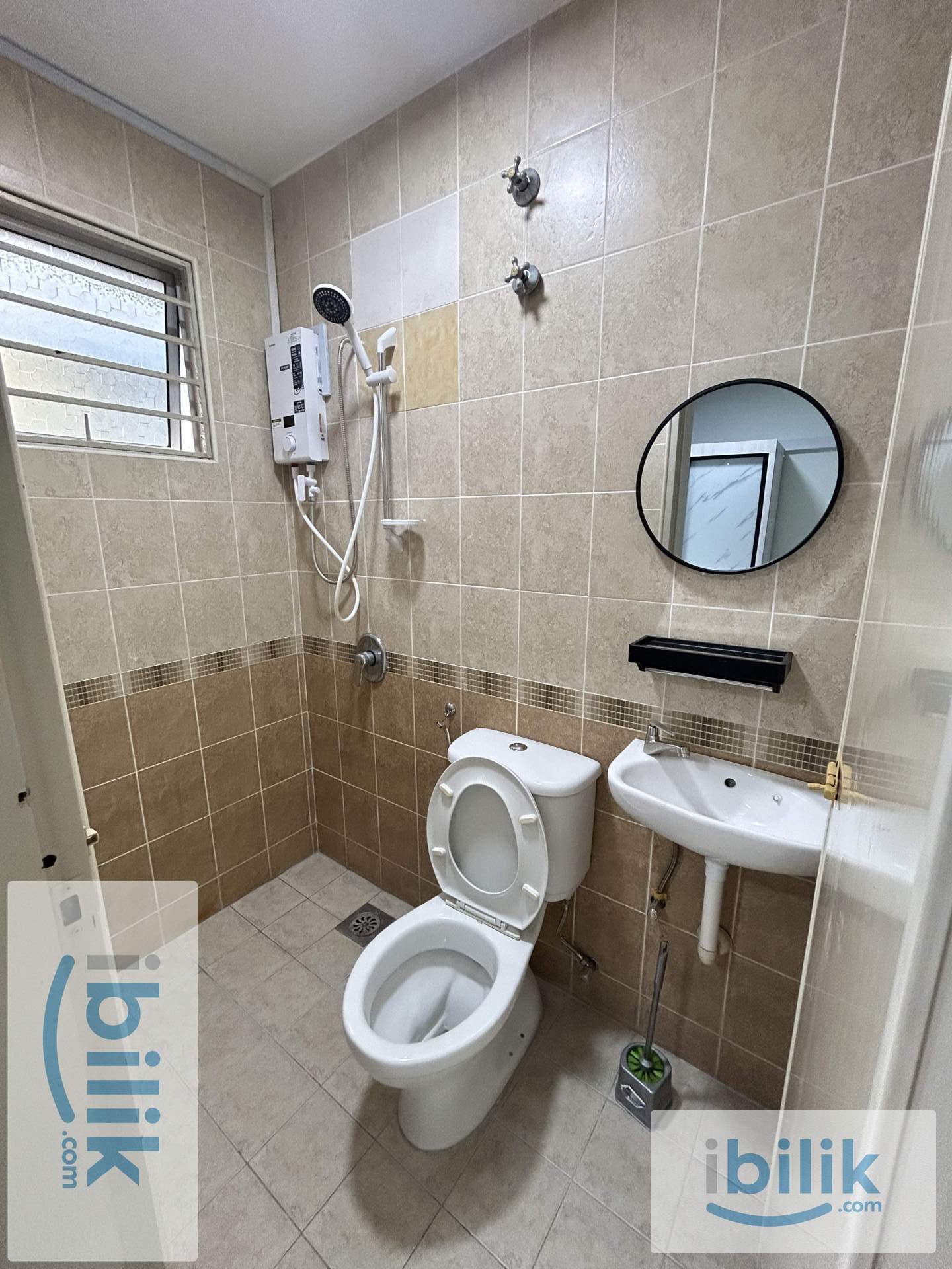 [Newly renovated] Master room for rent at Damansara Uptown @ Damansara Utama  - Image 4