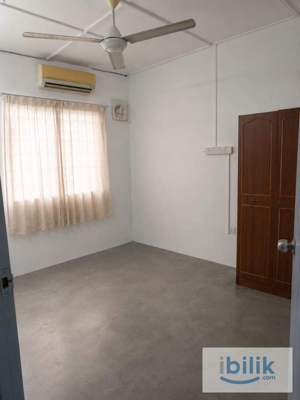 Single Room at Taman Bukit Serdang, Seri Kembangan - Image 2