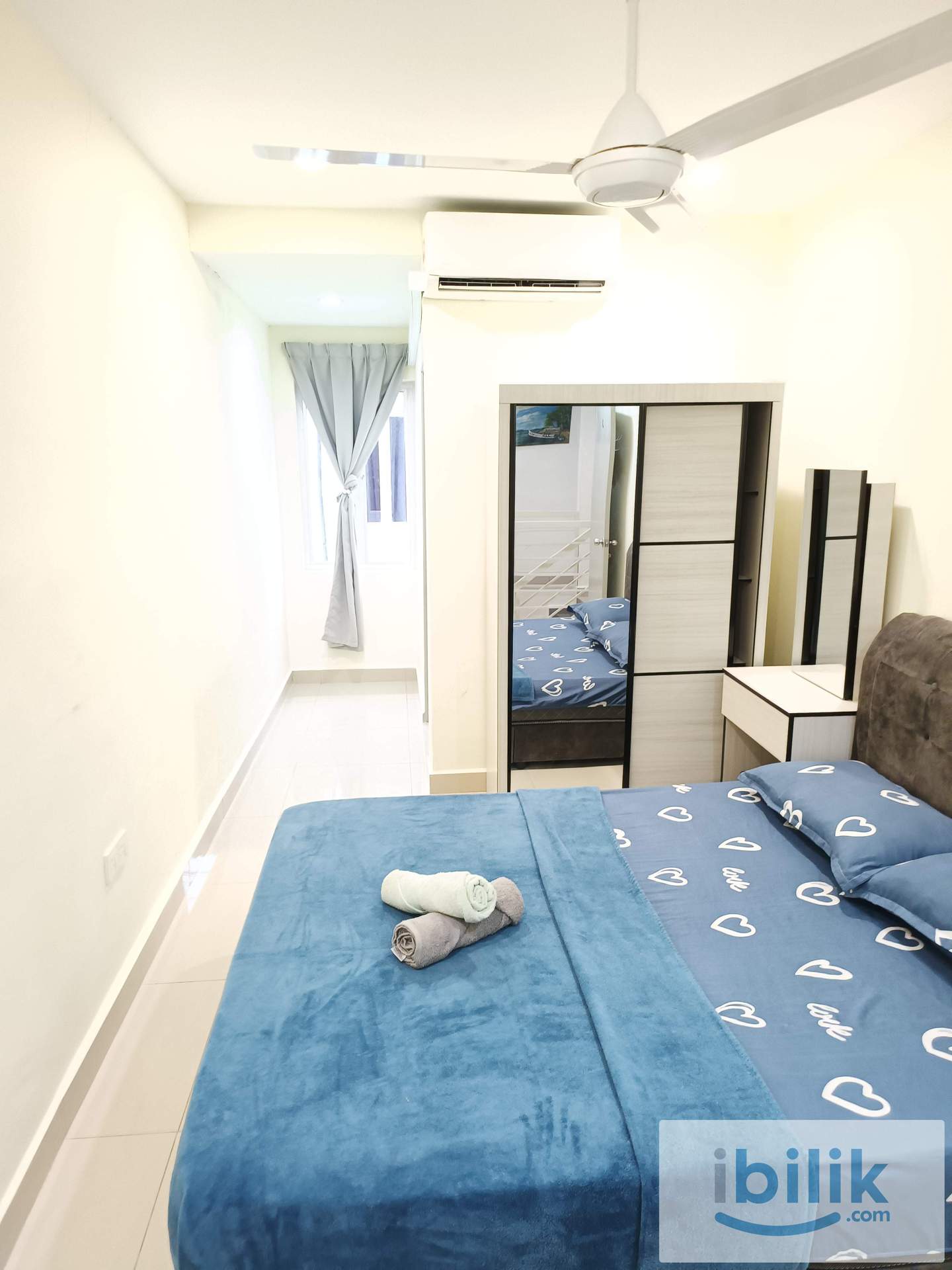 Nice Master Bedroom at PJS 11/10 - Double Storey Landed House+Private Bathroom - Image 1
