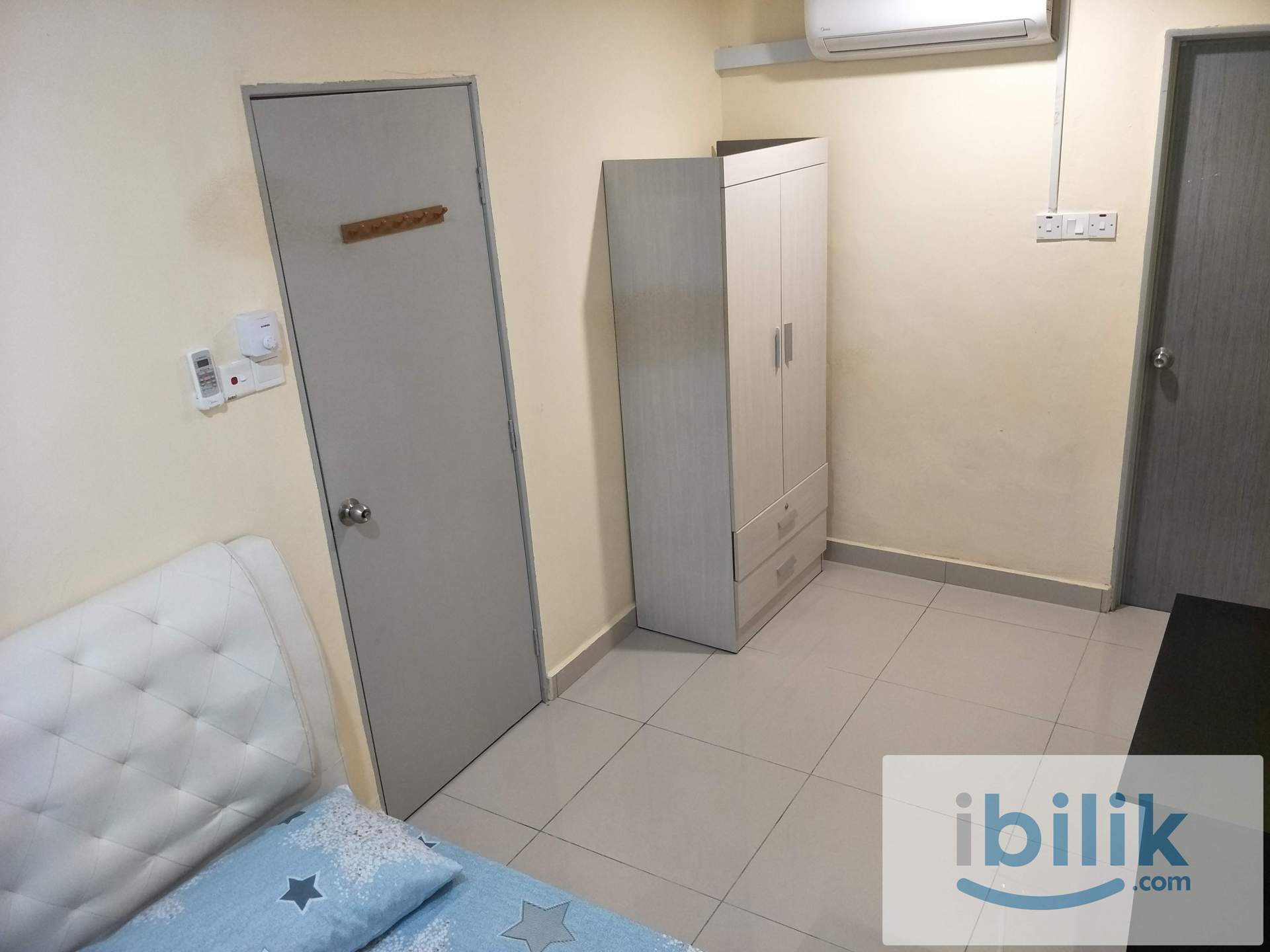 PJS 11/06 - Fully Furnished Master Bedroom For Rent with Private Bathroom & Daily Cleaner - Image 1